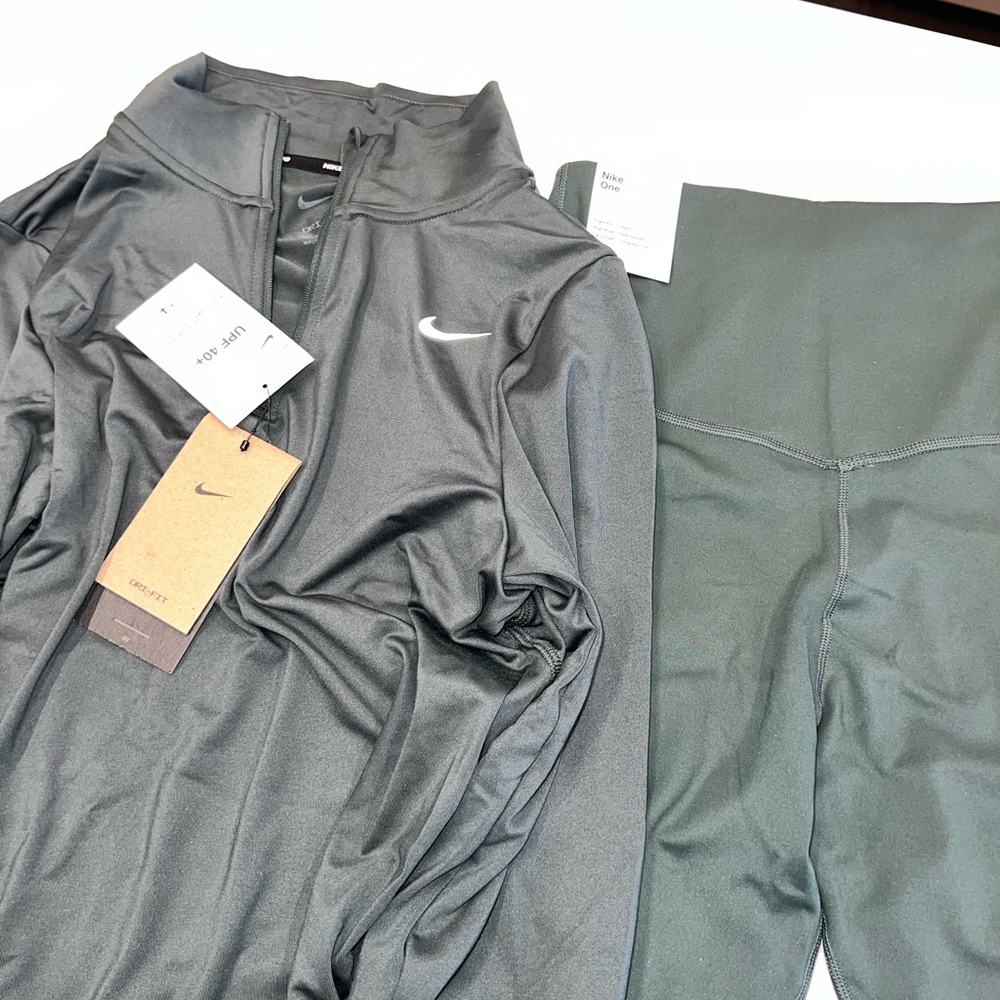 New with Tags Matching Nike Hunter Green Athletic Set